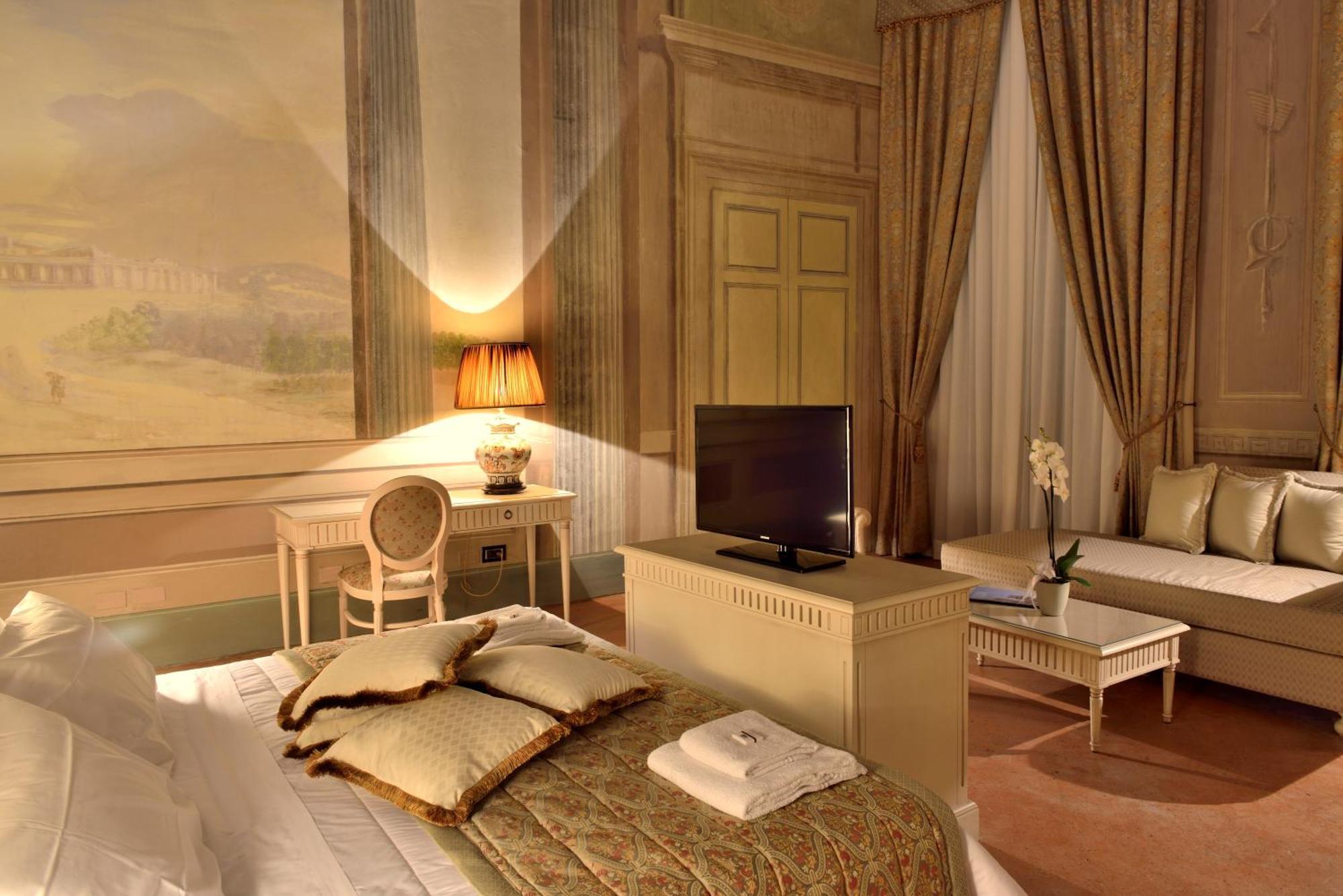 ปาลัซโซ จุชชาร์ดินี Hotel ฟลอเรนซ์ ห้อง รูปภาพ